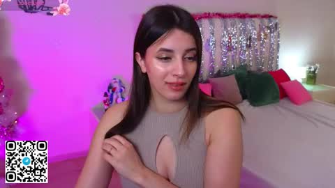 honeymilaa online show from January 14, 2026, 2:17 am