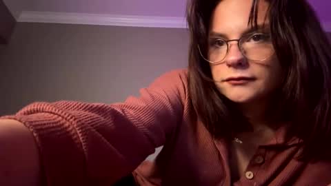 honeyobsessed online show from November 9, 2025, 2:21 am