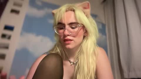 Emi Rose online show from October 29, 2025, 6:15 am