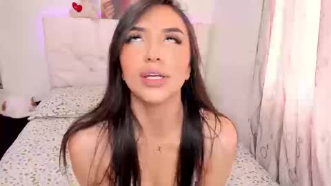 Andrea online show from September 10, 2025, 3:56 pm