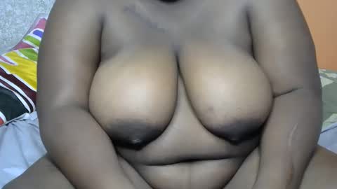 honnsex76 online show from June 1, 2026, 10:28 am