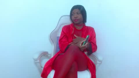 Snapshot of hoot_emily chatting on February 23, 2026, 9:39 am Emily online show from February 23, 2026, 9:39 am