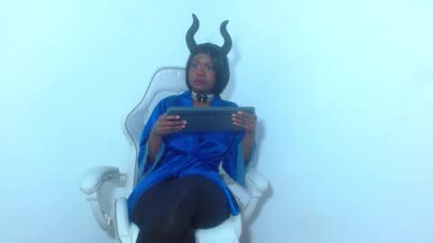 Snapshot of hoot_emily chatting on February 27, 2026, 9:09 am Emily online show from February 27, 2026, 9:09 am