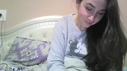 hootloove69 online show from January 18, 2025, 8:30 pm