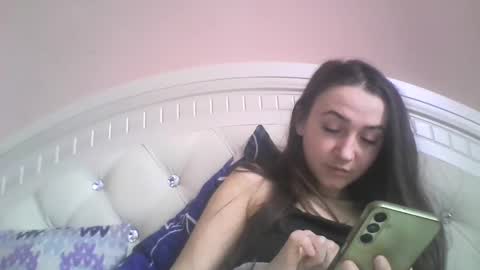 hootloove69 online show from February 2, 2025, 8:57 am