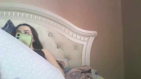 hootloove69 online show from February 2, 2025, 12:35 pm