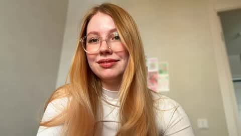 Snapshot of horney_audrey chatting on April 21, 2026, 2:15 am Audrey online show from April 21, 2026, 2:15 am