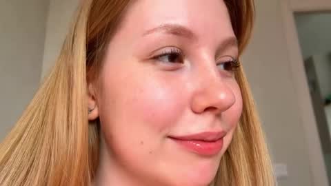Snapshot of horney_audrey chatting on April 30, 2026, 2:18 am Audrey online show from April 30, 2026, 2:18 am
