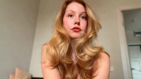 Snapshot of horney_audrey chatting on May 5, 2026, 2:41 am Audrey online show from May 5, 2026, 2:41 am