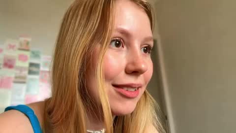 Snapshot of horney_audrey chatting on May 9, 2026, 3:45 am Audrey online show from May 9, 2026, 3:45 am