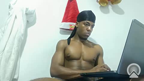 Snapshot of horneyguy2399 chatting on December 14, 2024, 7:51 am sugarbaby online show from December 14, 2024, 7:51 am
