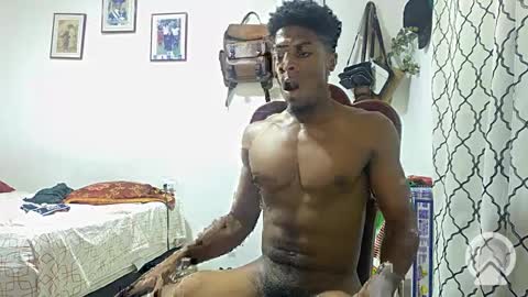 Snapshot of horneyguy2399 chatting on December 22, 2024, 5:23 am sugarbaby online show from December 22, 2024, 5:23 am