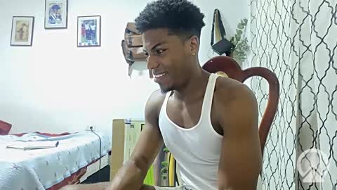 Snapshot of horneyguy2399 chatting on December 30, 2024, 3:03 am sugarbaby online show from December 30, 2024, 3:03 am