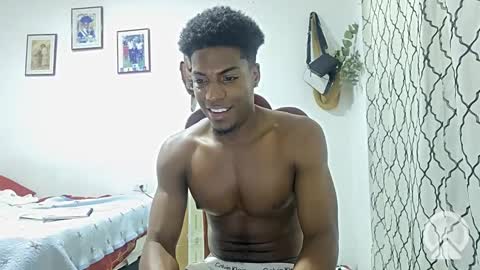 Snapshot of horneyguy2399 chatting on December 30, 2024, 6:09 am sugarbaby online show from December 30, 2024, 6:09 am