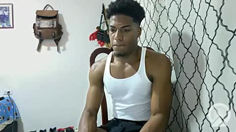Snapshot of horneyguy2399 chatting on January 15, 2025, 2:17 am sugarbaby online show from January 15, 2025, 2:17 am