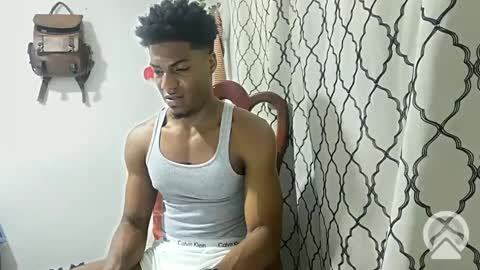 Snapshot of horneyguy2399 chatting on January 16, 2025, 1:48 am sugarbaby online show from January 16, 2025, 1:48 am