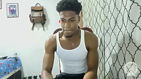 Snapshot of horneyguy2399 chatting on January 17, 2025, 1:47 am sugarbaby online show from January 17, 2025, 1:47 am