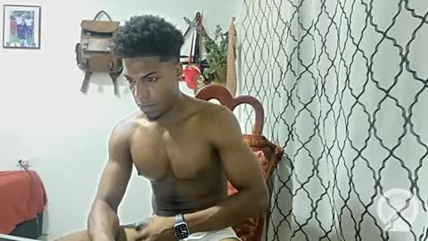 Snapshot of horneyguy2399 chatting on January 24, 2025, 2:49 am sugarbaby online show from January 24, 2025, 2:49 am