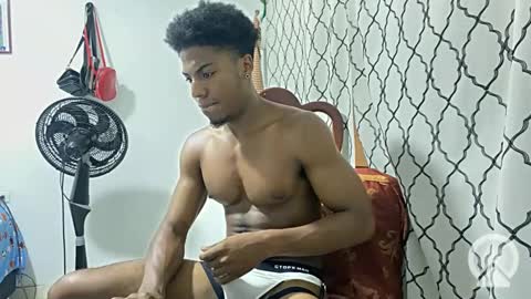 Snapshot of horneyguy2399 chatting on March 9, 2025, 4:55 pm sugarbaby online show from March 9, 2025, 4:55 pm