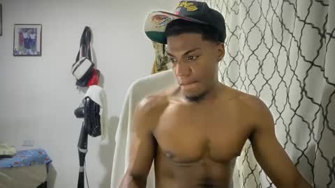 Snapshot of horneyguy2399 chatting on September 11, 2025, 1:28 am sugarbaby online show from September 11, 2025, 1:28 am