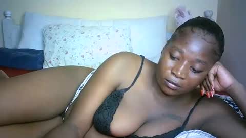 Snapshot of hornny4amani chatting on December 27, 2024, 9:43 pm AMANI online show from December 27, 2024, 9:43 pm