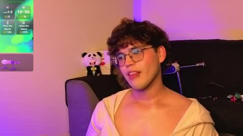 Eduardo online show from April 7, 2026, 8:42 pm