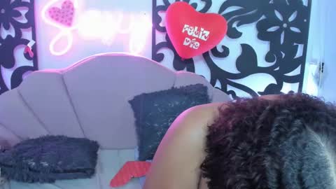 Snapshot of horny_babyss chatting on February 16, 2025, 3:15 am CATALINA Y LAURA online show from February 16, 2025, 3:15 am