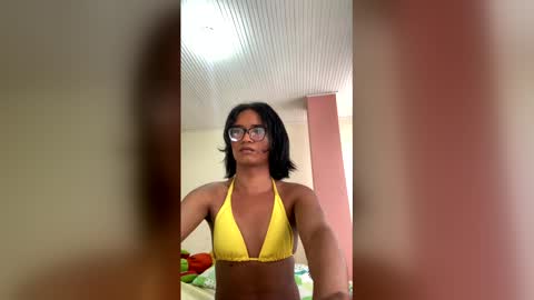 Snapshot of horny_brii chatting on April 27, 2026, 6:06 pm horny_brii online show from April 27, 2026, 6:06 pm