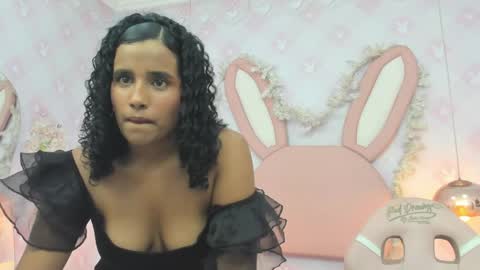Snapshot of horny_curlss chatting on May 28, 2026, 4:21 am Horny Curls online show from May 28, 2026, 4:21 am