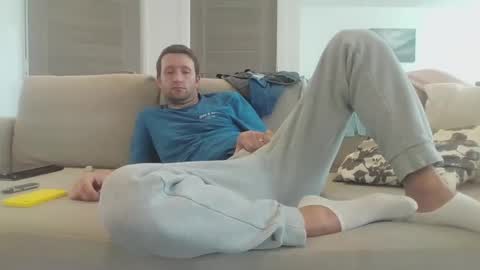 horny_jay86 online show from September 18, 2025, 9:33 am