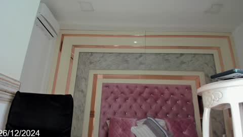 Snapshot of horny_samanthats chatting on December 26, 2024, 4:58 pm SaManTa online show from December 26, 2024, 4:58 pm