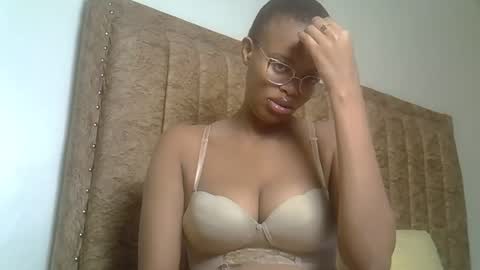 horny_sexy_baby online show from January 7, 2026, 11:45 am