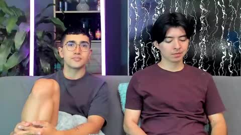 Snapshot of horny_twinks_guys chatting on April 27, 2026, 2:48 pm Alex and Camilo online show from April 27, 2026, 2:48 pm