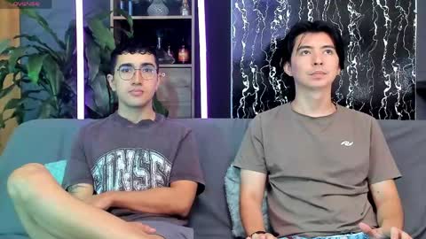 Snapshot of horny_twinks_guys chatting on May 4, 2026, 2:35 pm Alex and Camilo online show from May 4, 2026, 2:35 pm