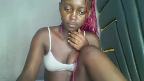 Bella online show from February 12, 2026, 7:25 am