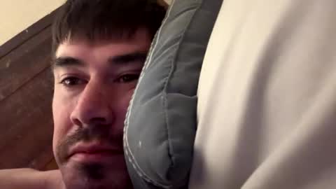 Justin 7 inches online show from April 16, 2026, 1:17 am