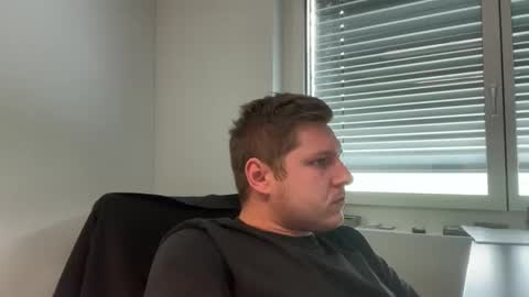 Snapshot of hornyboy95300 chatting on October 13, 2025, 8:03 am hornyboy95300 online show from October 13, 2025, 8:03 am