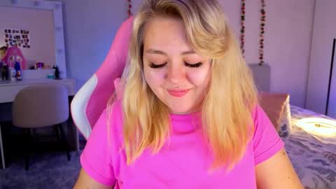 HornyCakee online show from November 24, 2025, 2:39 pm