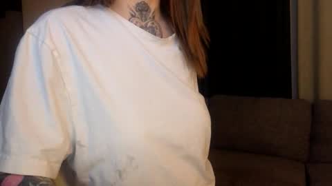 Snapshot of hornycouple0102 chatting on April 7, 2026, 4:57 am hornycouple0102 online show from April 7, 2026, 4:57 am