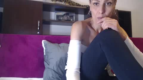 AshlineKatte online show from September 27, 2025, 6:02 pm