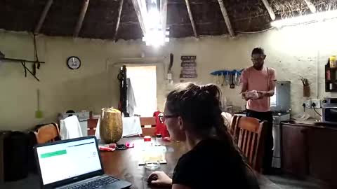 Nix  D online show from September 28, 2025, 9:03 am