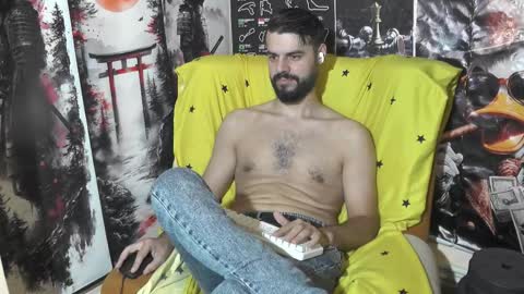 Snapshot of hornymaster93 chatting on October 8, 2025, 1:09 pm hornymaster online show from October 8, 2025, 1:09 pm