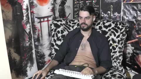 Snapshot of hornymaster93 chatting on October 30, 2025, 10:06 am hornymaster online show from October 30, 2025, 10:06 am