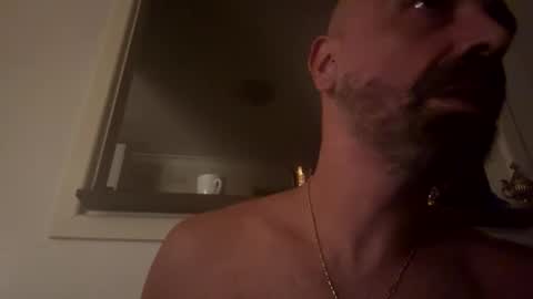 hornyonelooking1 online show from February 26, 2025, 11:52 am