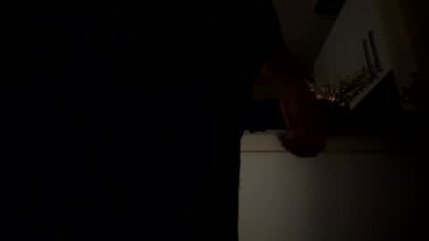 hornyonelooking1 online show from March 11, 2025, 12:06 pm