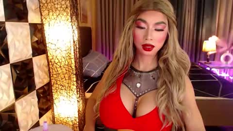 Snapshot of horsecockjanets chatting on October 27, 2025, 6:12 pm horsecockjanets online show from October 27, 2025, 6:12 pm