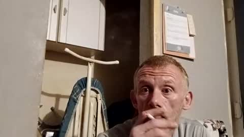 Snapshot of horsey75 chatting on July 8, 2026, 9:19 pm horsey75 online show from July 8, 2026, 9:19 pm