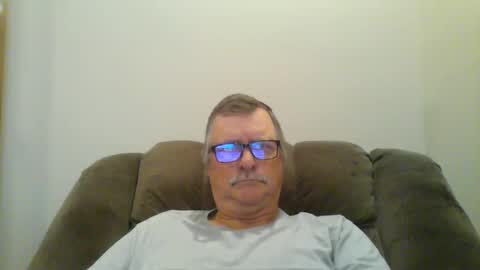 hot4tightholes online show from December 19, 2024, 3:19 pm