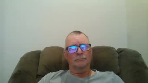 hot4tightholes online show from March 4, 2025, 7:22 pm