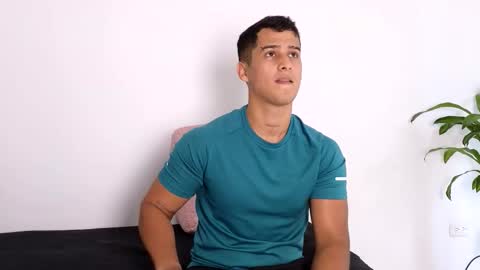 Marcus  Tatti  online show from December 18, 2025, 4:35 pm